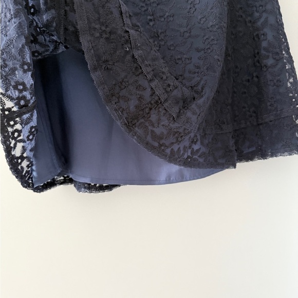 Cynthia Steffe Navy Floral Lace Skirt – Size 6 - Picture 6 of 12